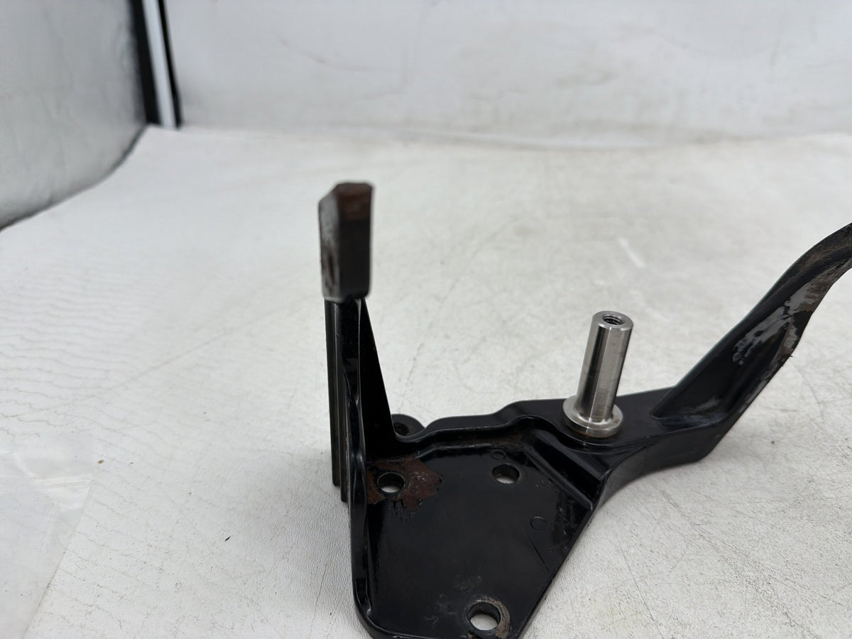 2001 Harley Fat Boy Softail FLSTF OEM Left Right Driver Footpeg Bracket Mounts