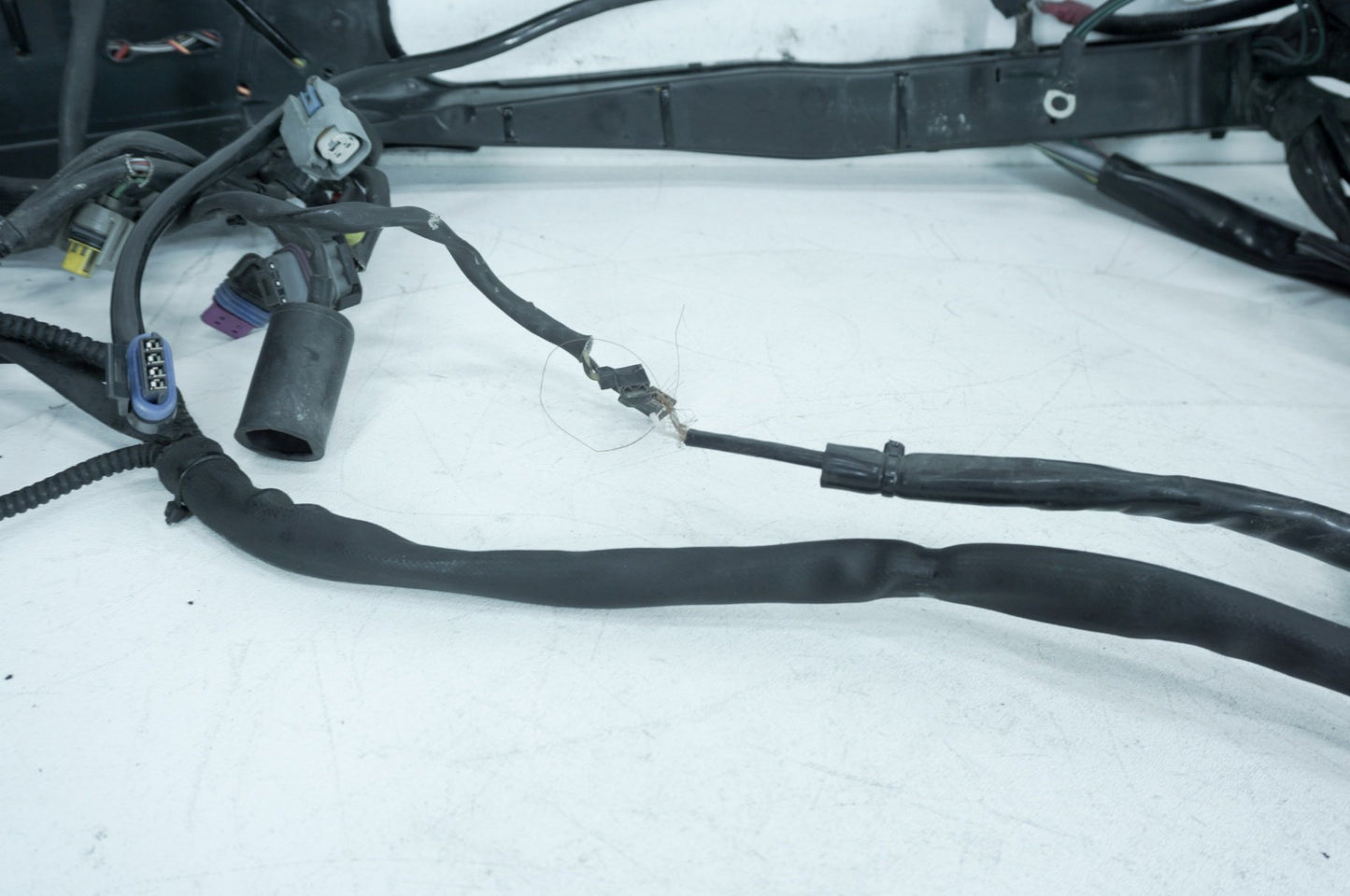 2007 - 2011 Harley-Davidson Touring CVO Electra Screamin Eagle Main Wire Wiring Harness Loom 70992-07