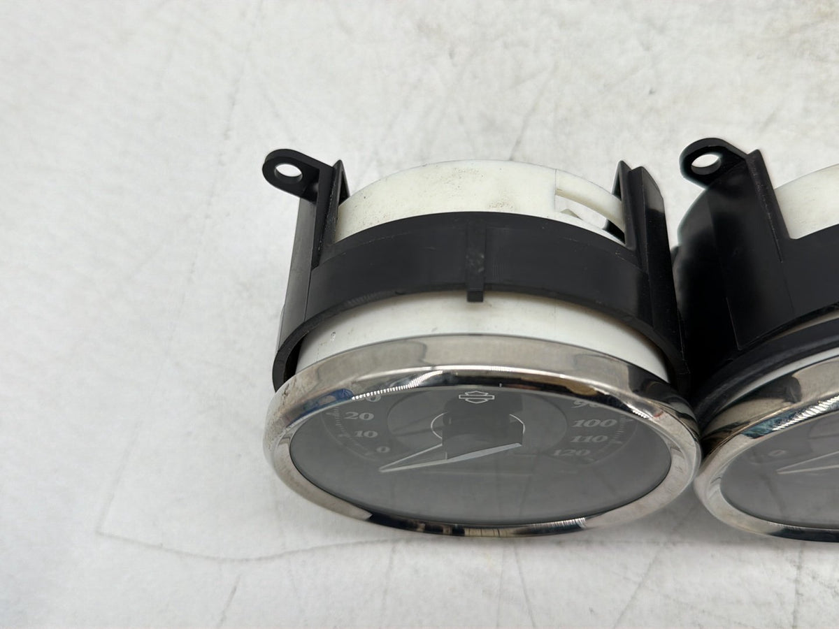 11 Harley Electra Glide Touring Ultra OEM Air Oil Volt Fuel Tacho Speedo Gauges