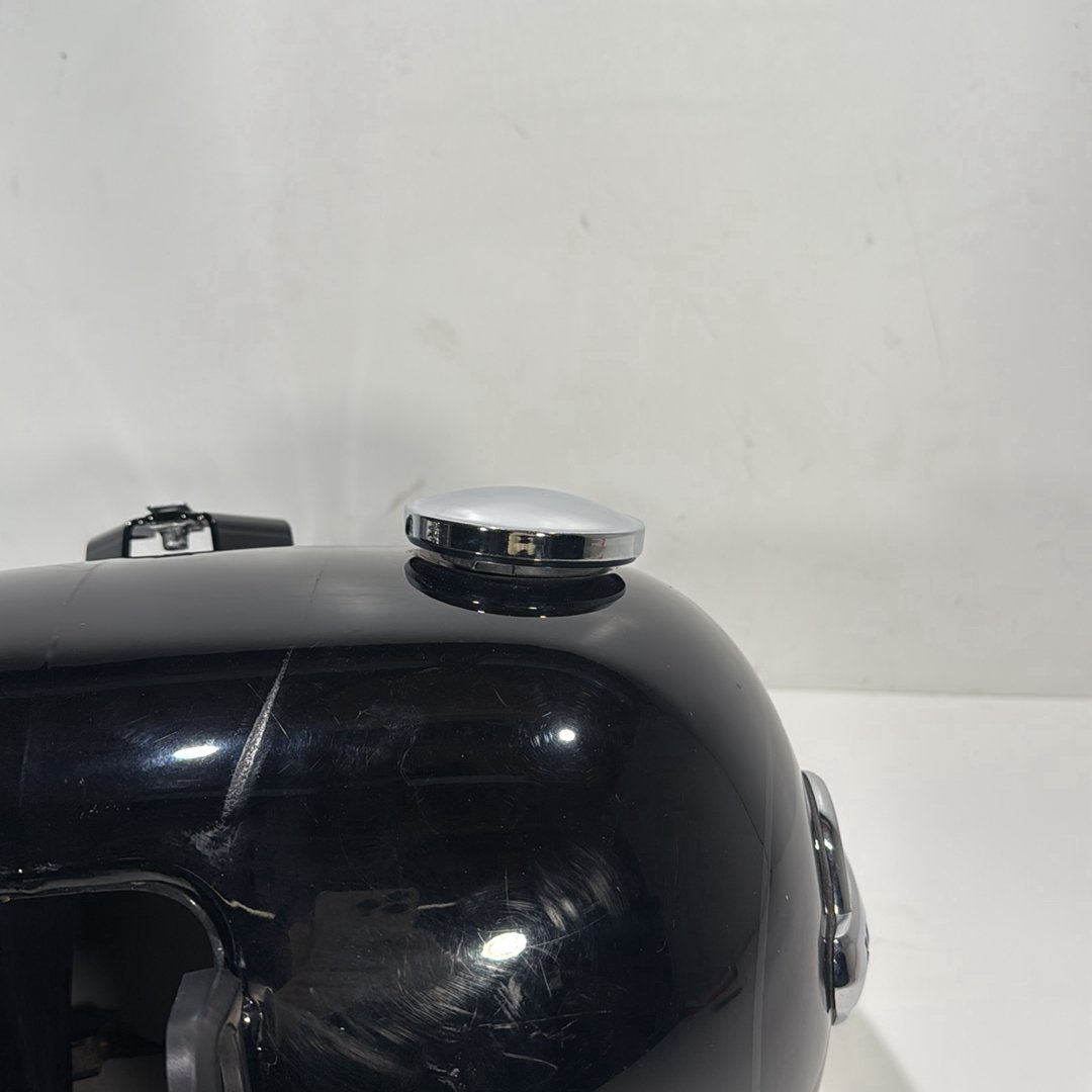 2017 - 2026 Harley-Davidson Softail Heritage Classic 114 Fuel Gas Tank Gasoline Reservoir 61000674