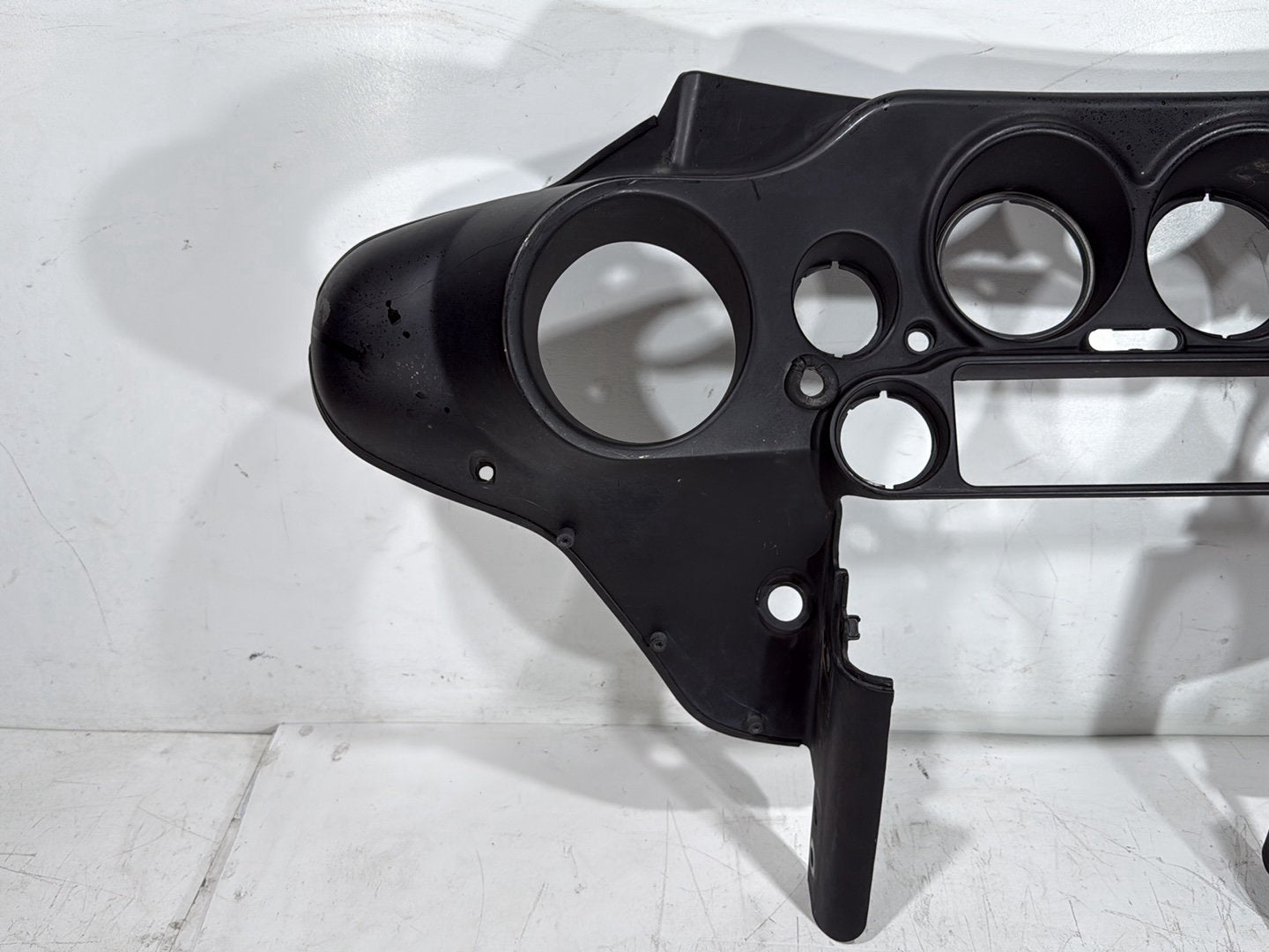 2006 Harley Touring FLHTCI Electra Glide Classic OEM Front Inner Batwing Fairing Cover