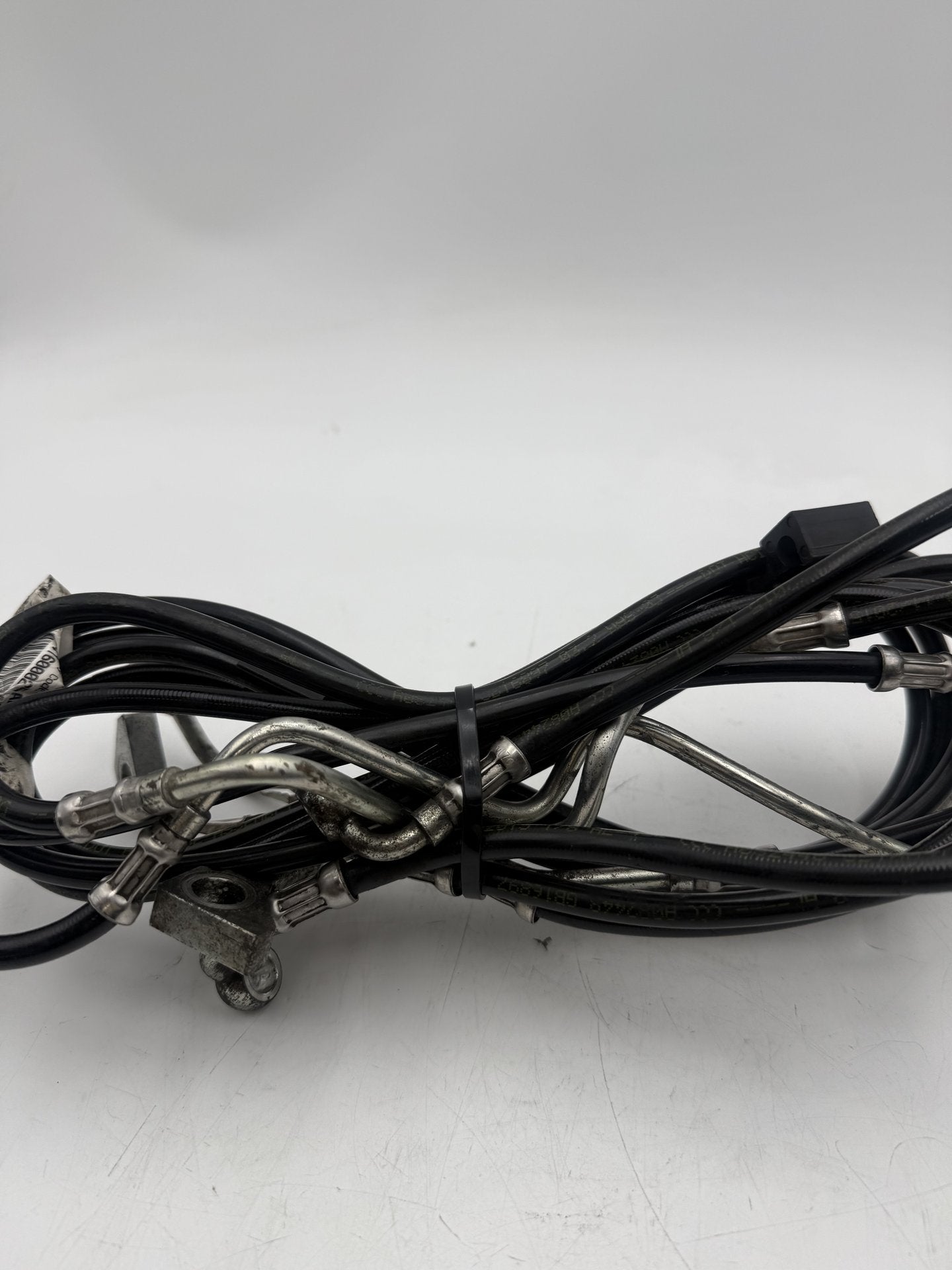 2008 - 2016 Harley-Davidson Touring Street Glide Front Brake Hose Line Pipe ABS 41800009