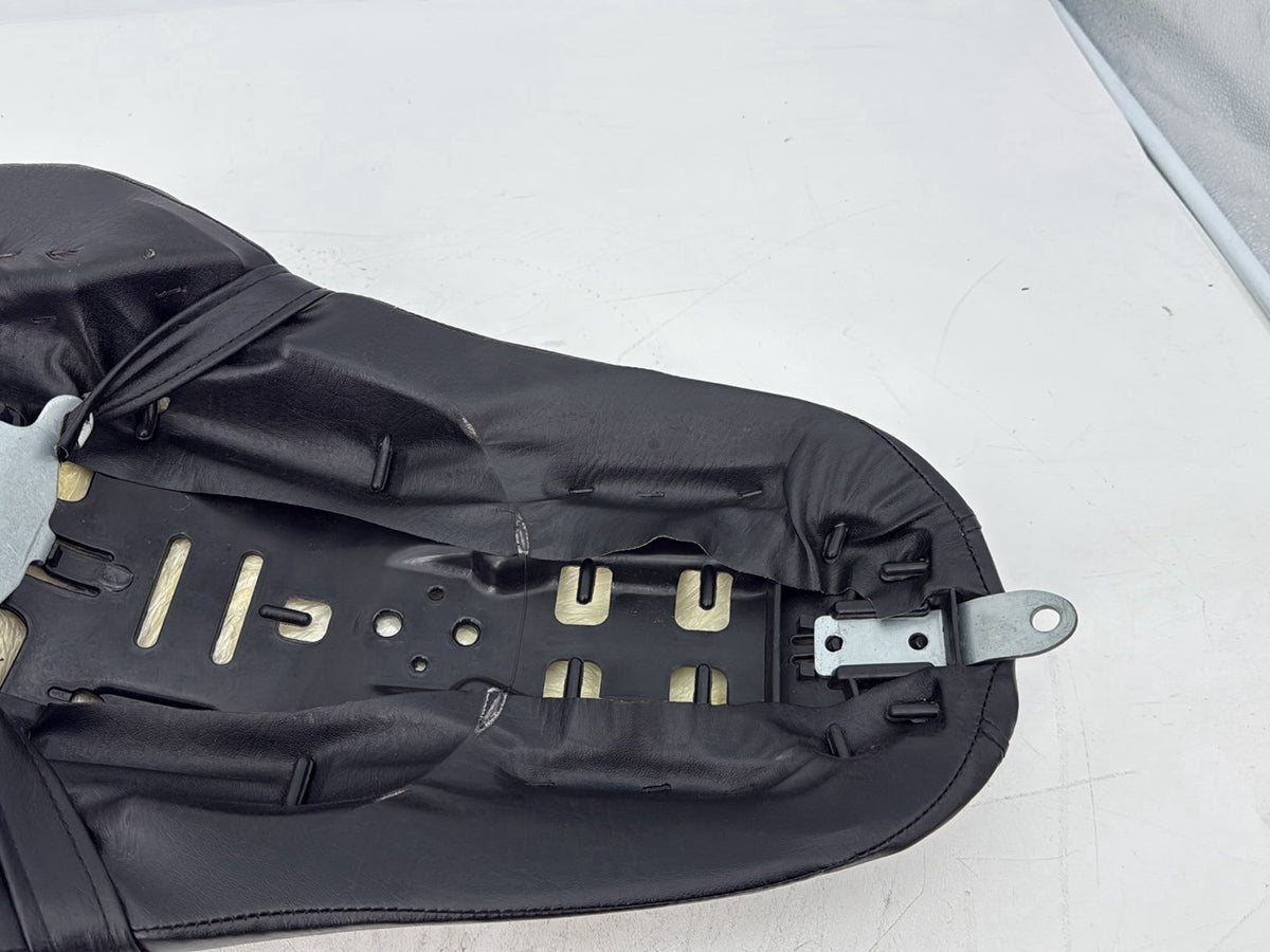 2005 Harley Sportster XL883C 883 Custom OEM Passenger Rider Driver Seat Saddle