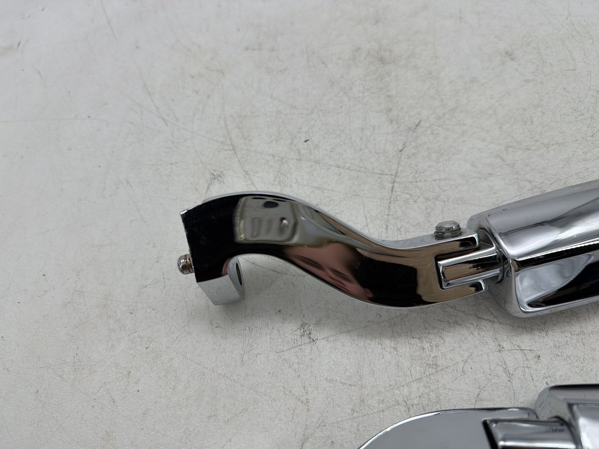 2010 Harley Street Glide Touring FLHX OEM Passenger Left & Right Foot Pegs