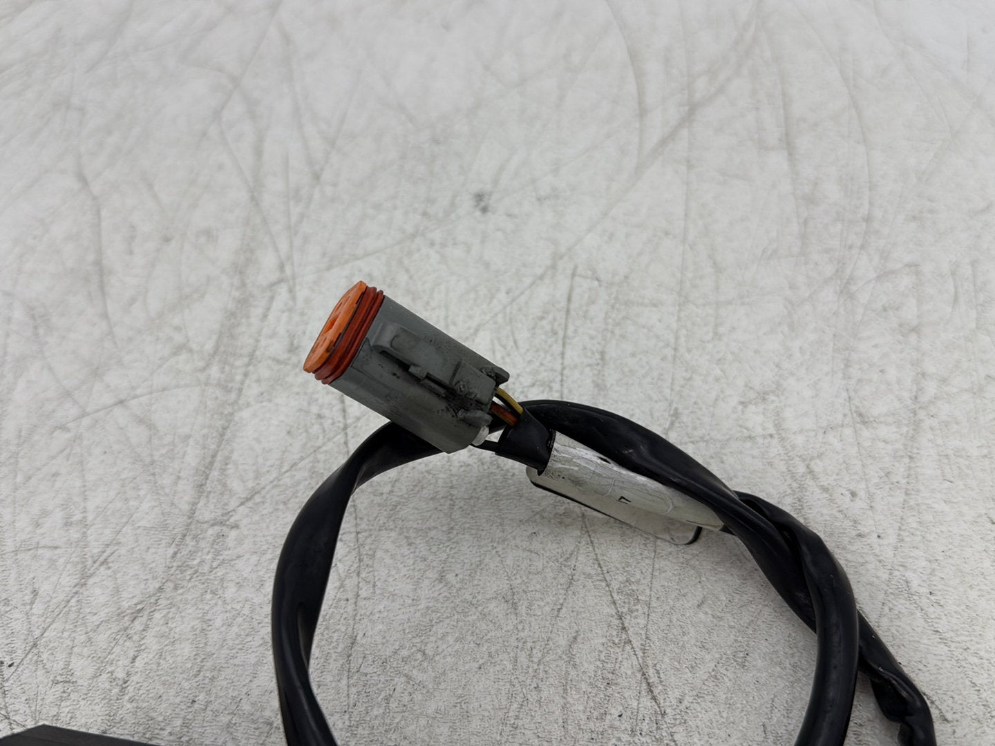 2011 Harley Street Glide Touring FLHX OEM Security Module Antenna Wire 68956-07