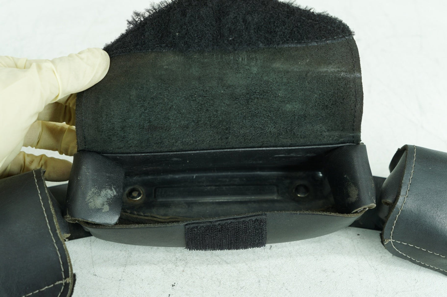 1999 - 2006 Harley-Davidson Touring Electra Glide Classic Front Onboard Tool Bag Leather Storage Pouch bag