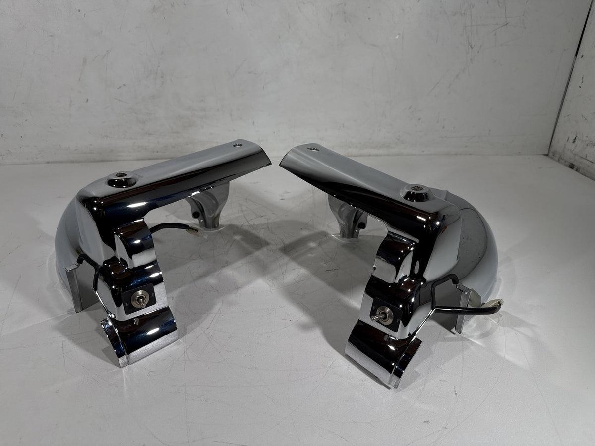 2011 Harley Road King Touring FLHR OEM Left & Right Headlamp Nacelle Covers