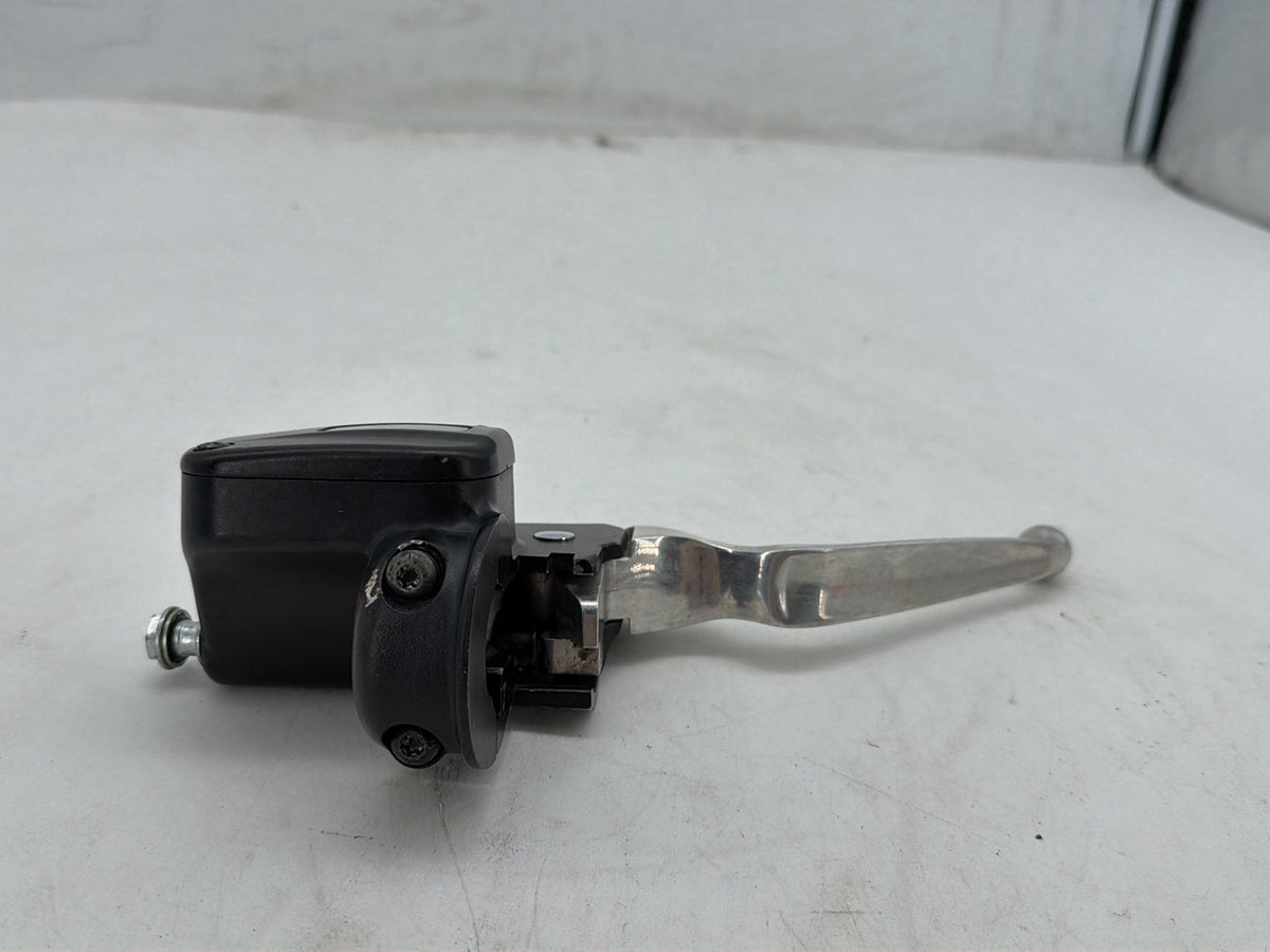 2015 Harley Softail Deluxe FLSTN OEM Front Right Brake Lever Master Cylinder