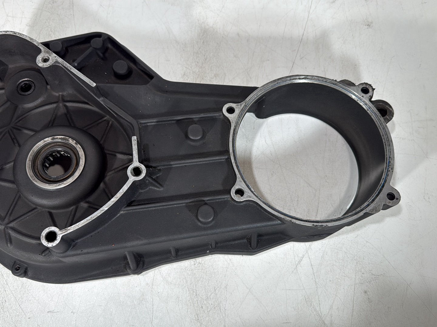 1999 - 2006 Harley-Davidson Touring Road King Police Inner Primary Clutch Cover 60677-01A