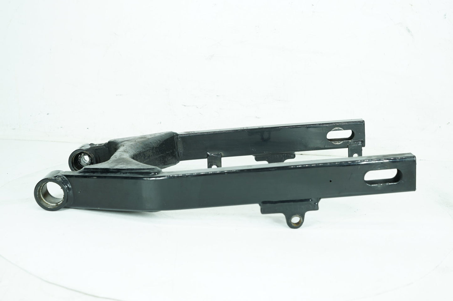 1983 - 1998 Harley-Davidson Dyna Convertible Rear Fork Swingarm Swing Arm 47820-90A