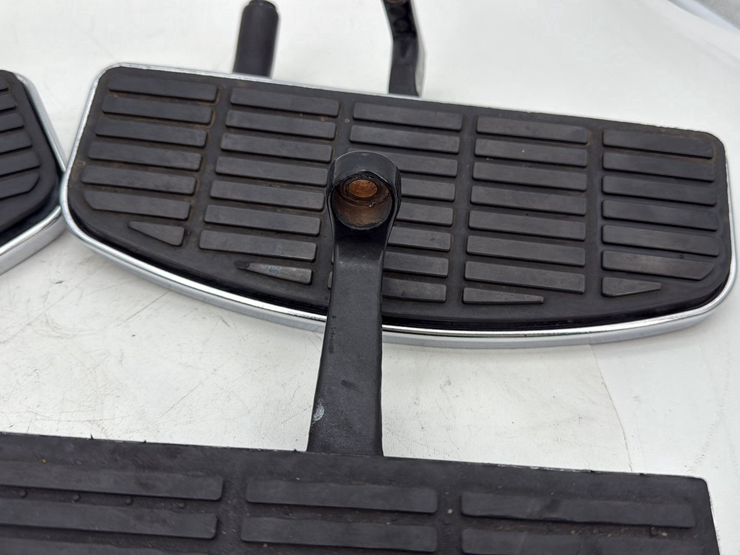95 Harley Electra Touring Classic Left Right Driver &amp; Pass Floorboard Foot Rest