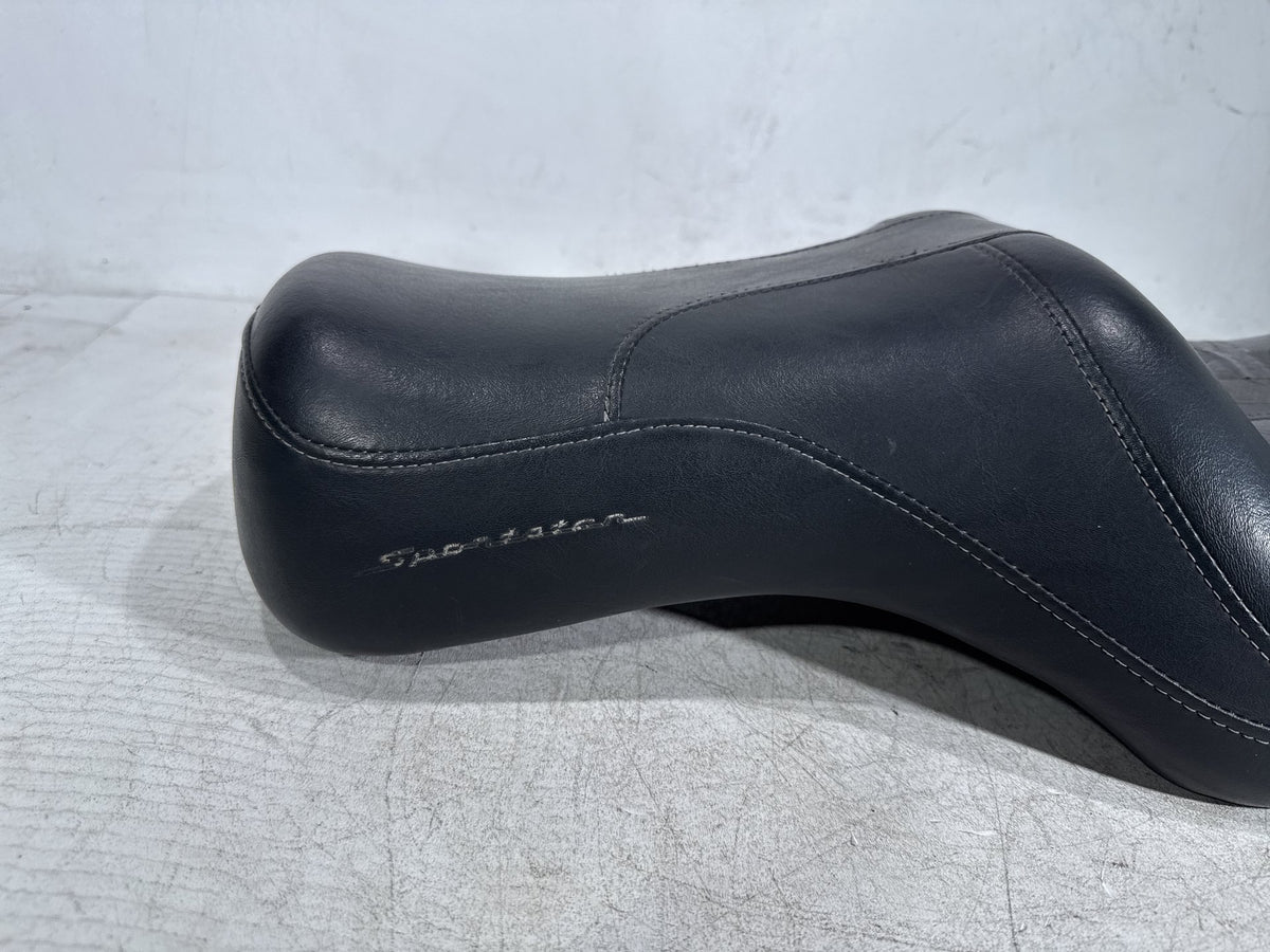 00 Harley Sportster 1200 Custom XL1200C Passenger Rider Driver Seat Saddle Torn