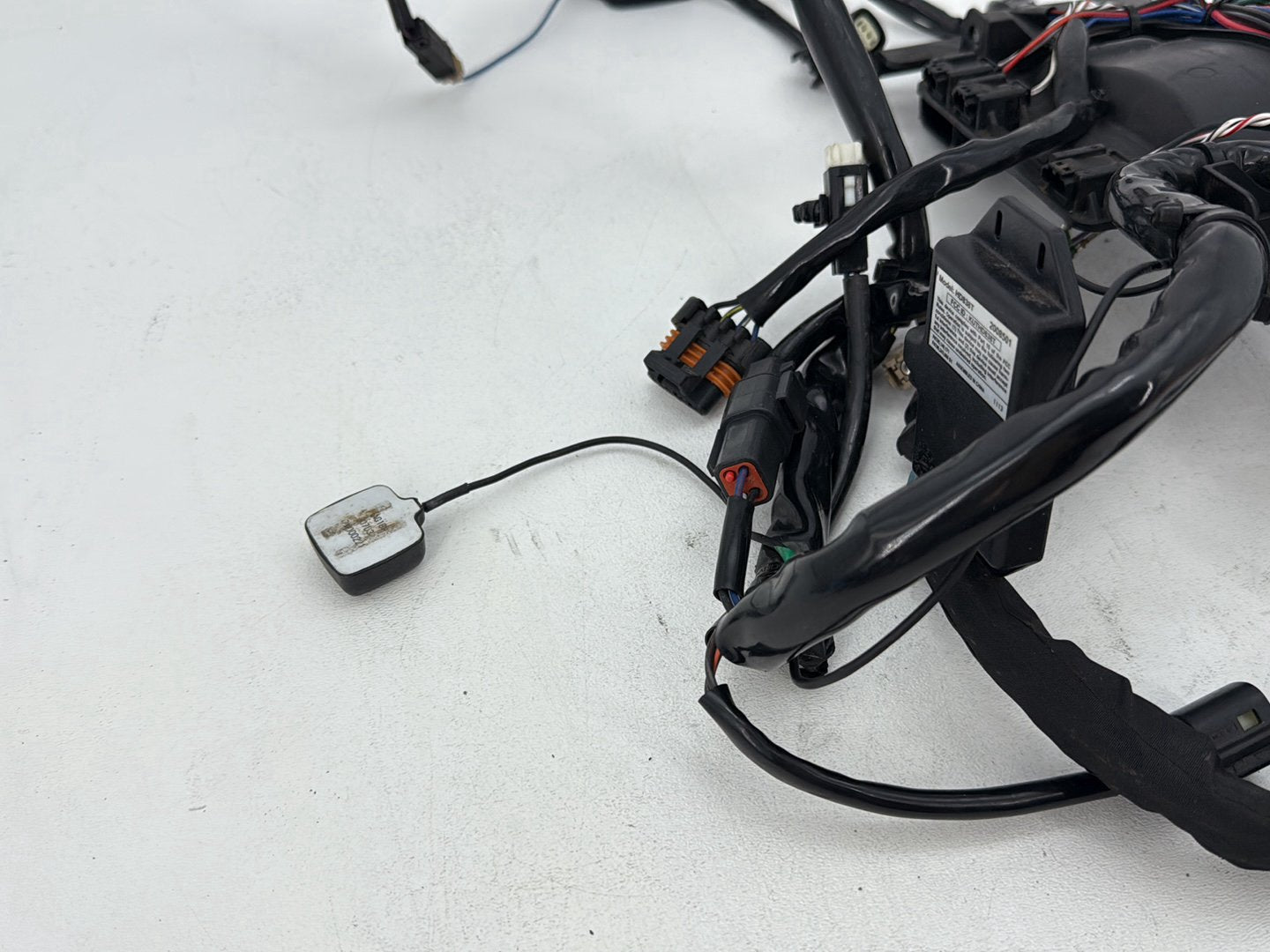 2014 Harley Electra Glide Touring CVO Screamin Eagle OEM Front Sub Wiring Harness Loom Interconnect