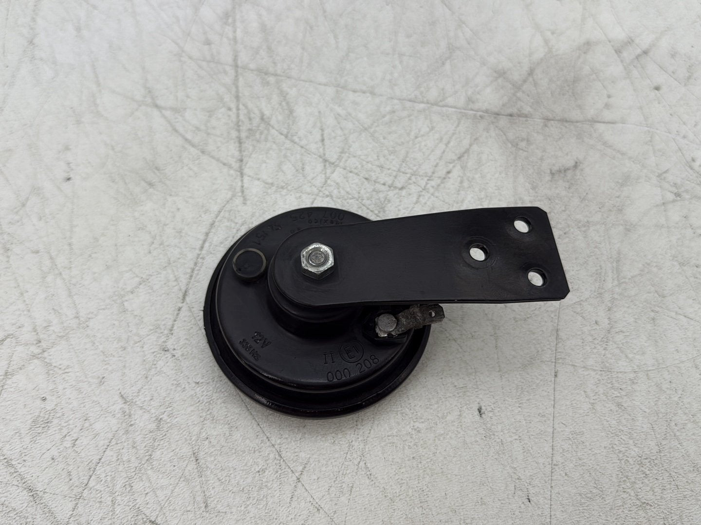 2006 Harley Sportster XL883L 883 Low OEM Signal Horn Klaxon Beep