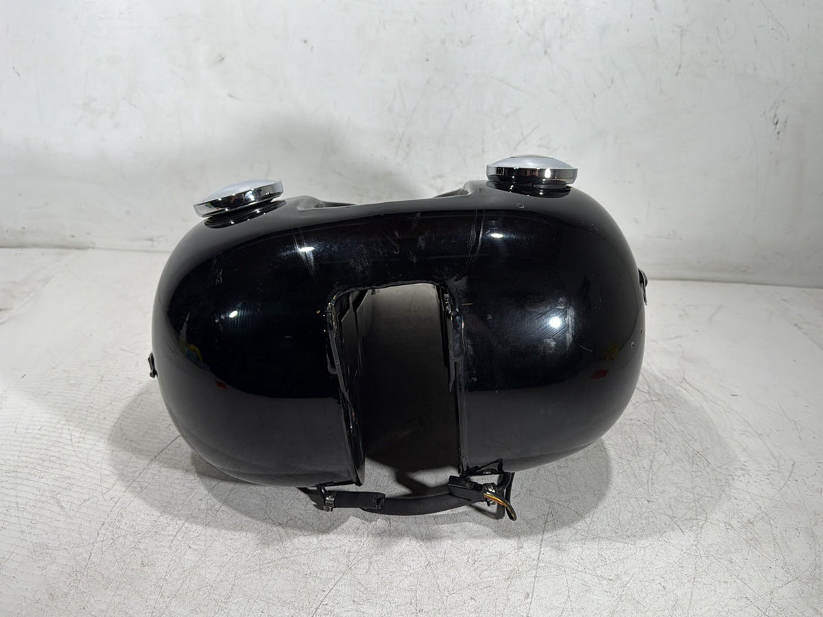 2009 Harley Dyna Street Bob FXDB OEM Fuel Gas Tank Gasoline Reservoir