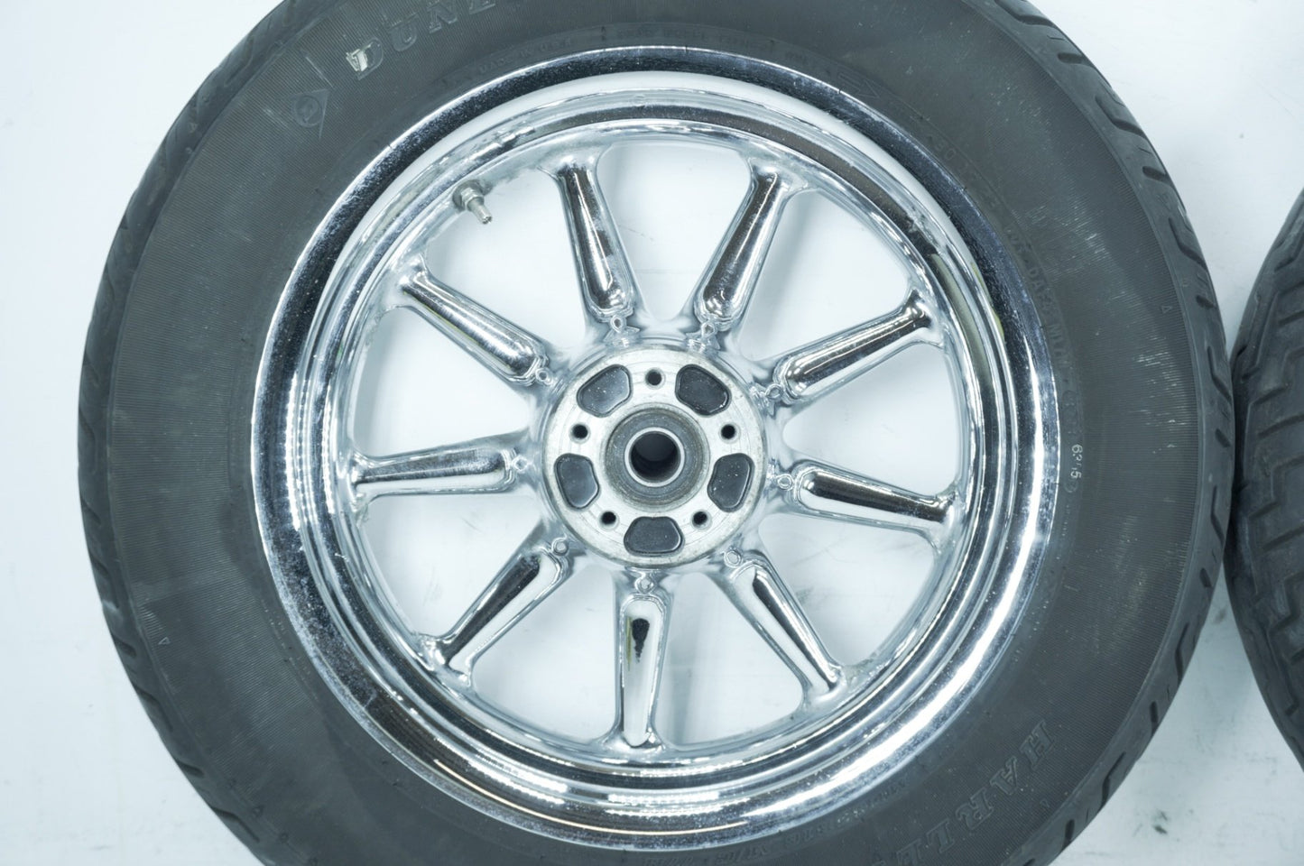 2007 - 2011 Harley-Davidson Touring CVO Electra Screamin Eagle Front & Rear Wheel Rim Tire 43539-04