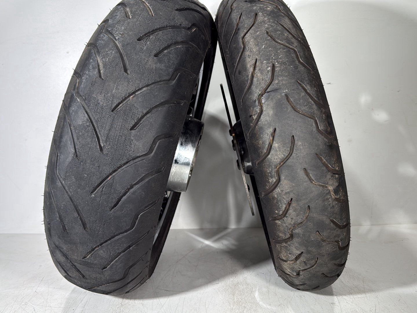 2007 - 2016 Harley-Davidson Touring Electra Glide Ultra Front & Rear Wheel Rim Tire 42196-10 , 42195-10