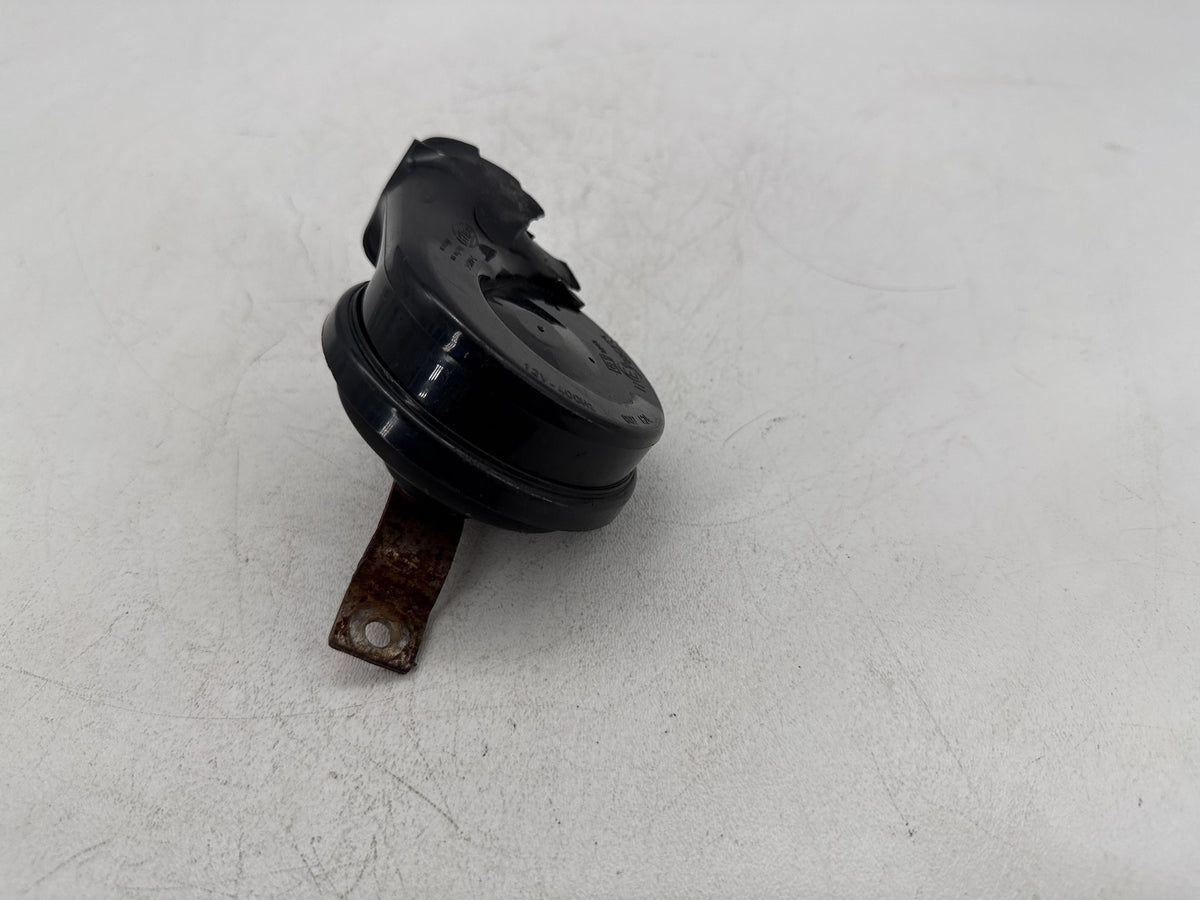 2008 Harley Dyna Fat Bob FXDF OEM Signal Horn Klaxon Beep * CRACKED *