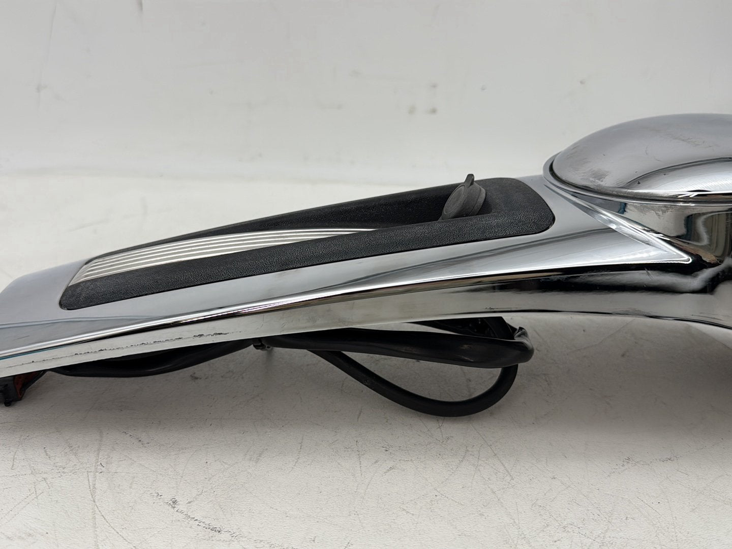 2007 - 2012 Harley-Davidson Touring Electra Glide Ultra Fuel Gas Tank Dash Console NOKey 	61270-08