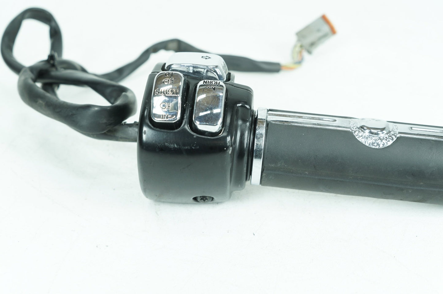 1999 - 2006 Harley-Davidson Softail Heritage Classic Left Turn Signal Headlight Switches Controls 71685-06A