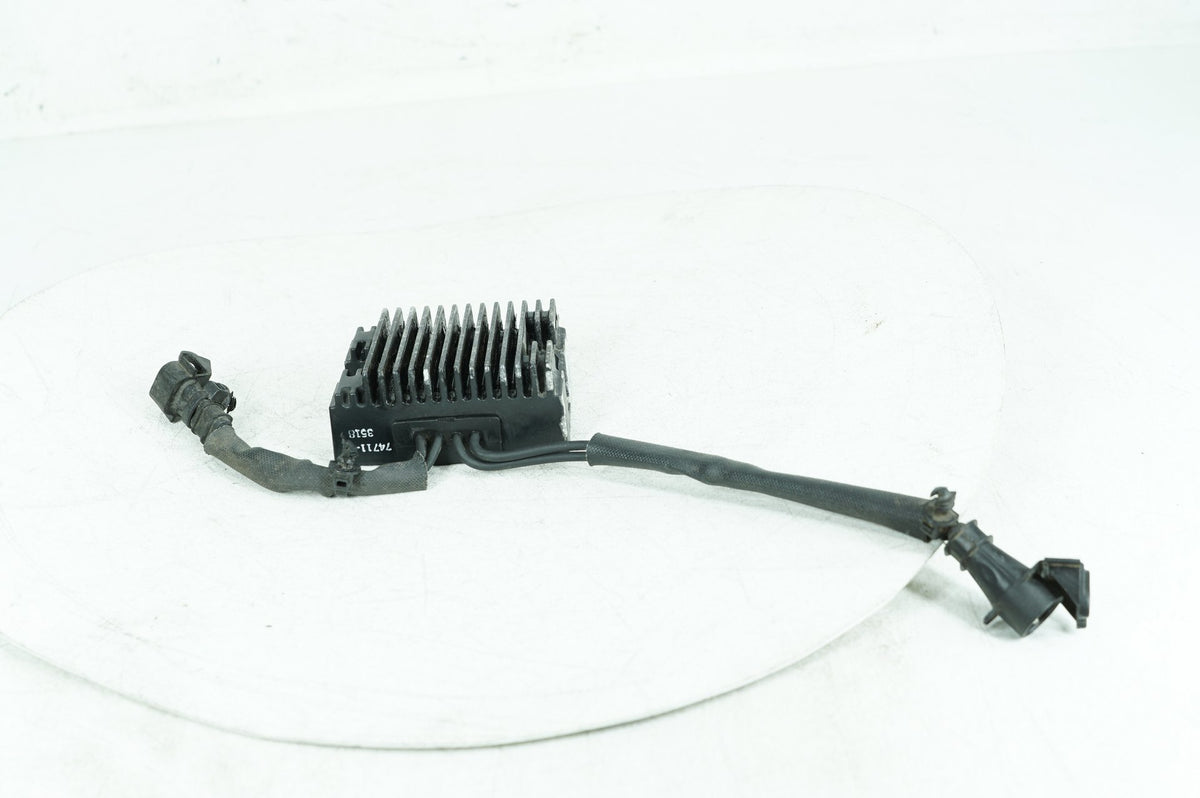2004 - 2022 Harley-Davidson Sportster Iron 883 Voltage Regulator Rectifier    74711-08