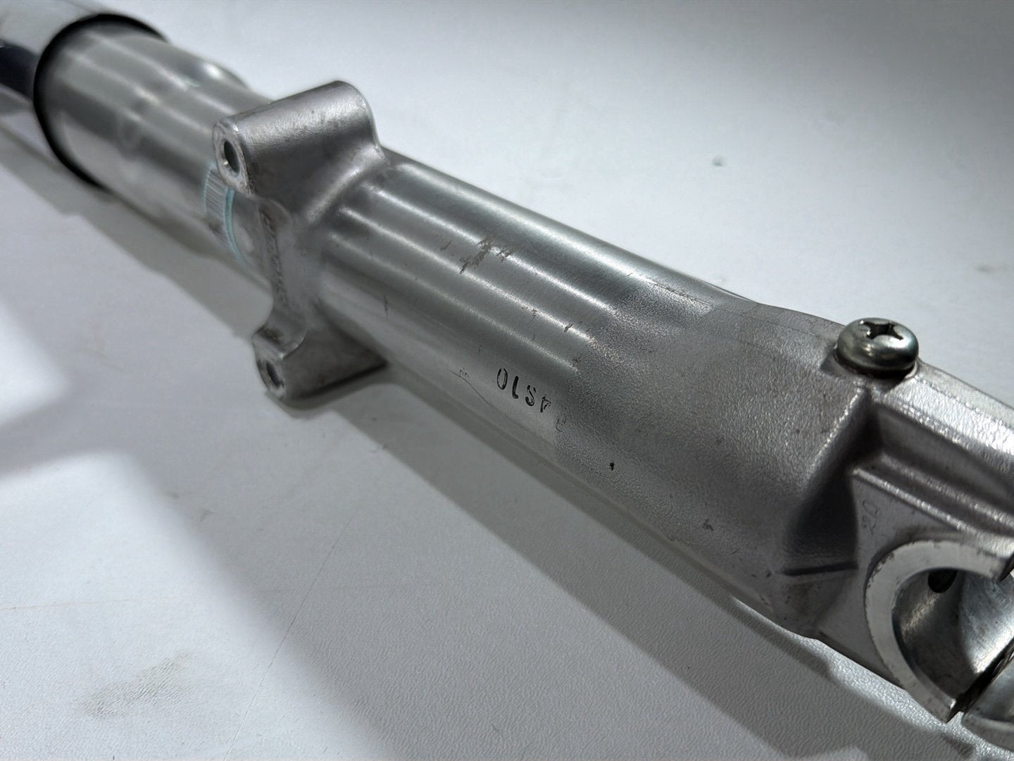 2011 Harley Heritage Softail Classic FLSTC OEM Front Triple Tree Set & LH RH Fork Legs Sliders
