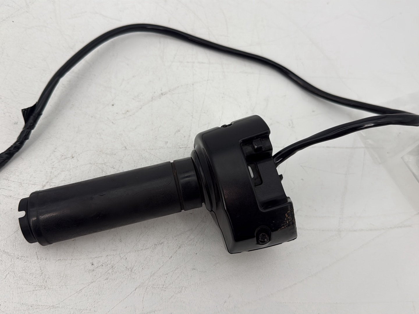 2015 Harley Touring FLHXS Street Glide OEM Right Engine Start Kill Switches Controls