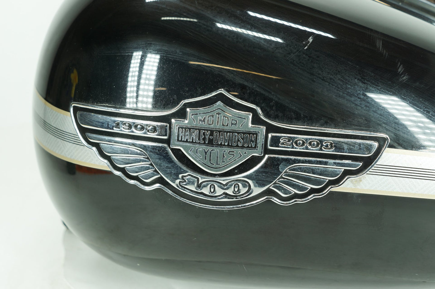 1999 - 2006 Harley-Davidson Touring Electra Glide Classic Fuel Gas Tank Gasoline Reservoir 61356-03 , 62230-03A , 62231-03A