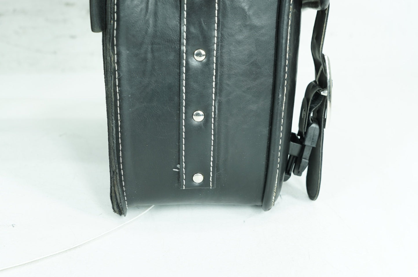 2012 - 2026 Harley-Davidson Sportster Iron 883 Rear Left Right Saddlebags Luggage Leather QINGROCK