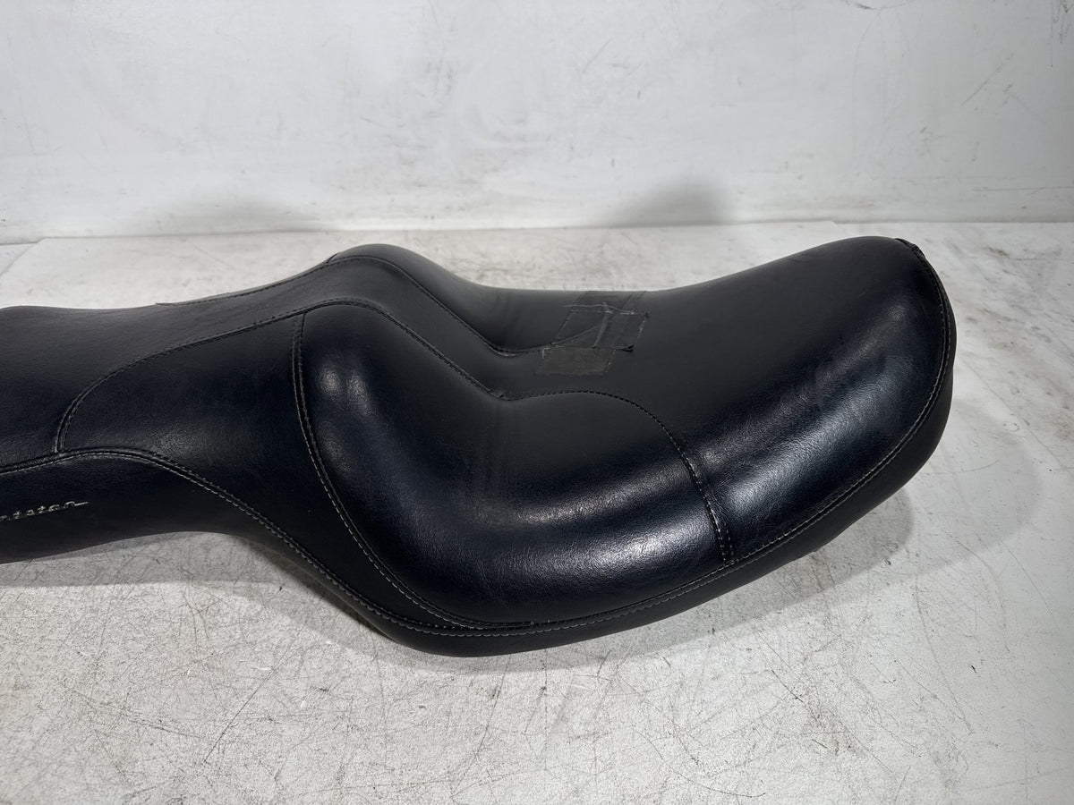 00 Harley Sportster 1200 Custom XL1200C Passenger Rider Driver Seat Saddle Torn