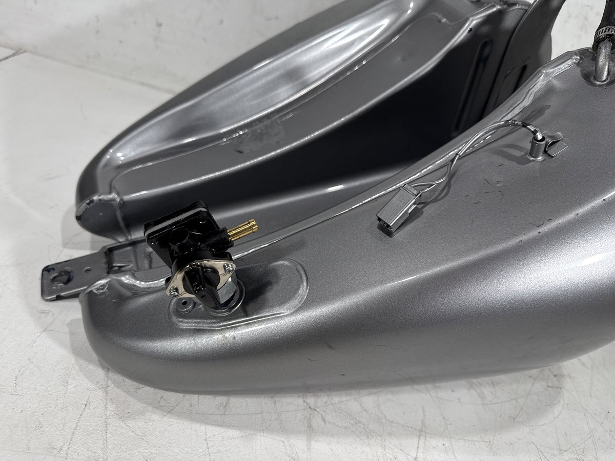 2001 Harley Softail Standard FXST OEM Fuel Gas Tank Gasoline Reservoir EFI