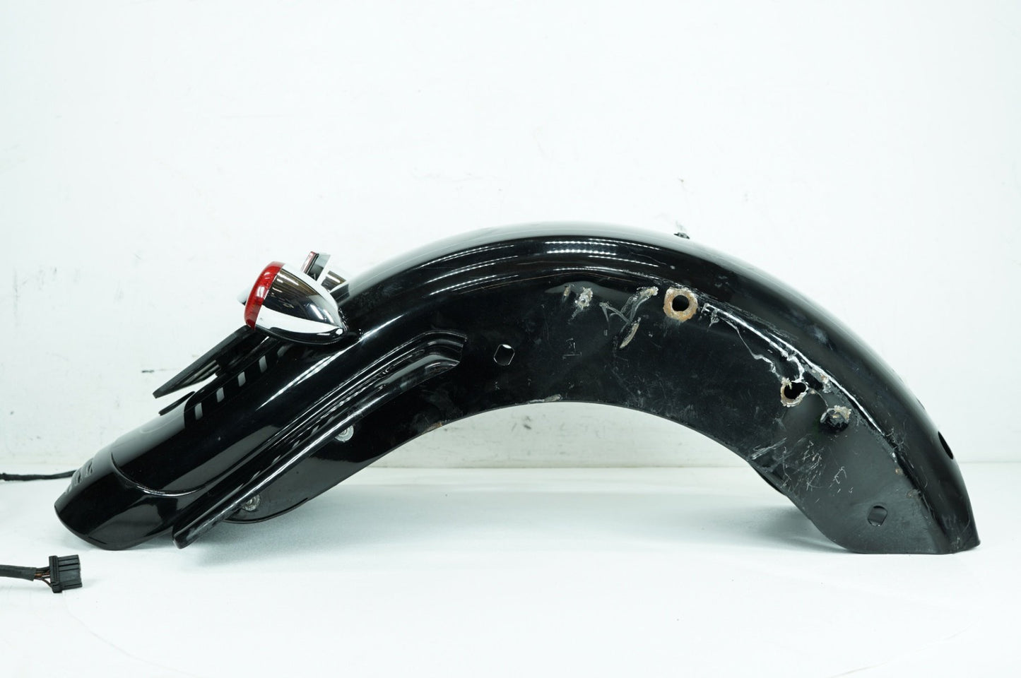 2000 - 2006 Harley-Davidson Touring Electra Ultra Rear Wheel Fender & Turn Signals Bar 58702-02B