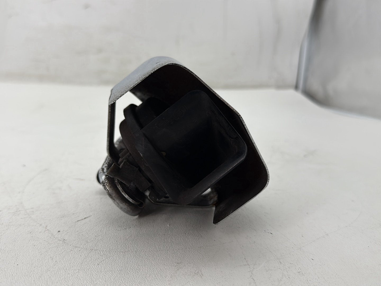 2008 Harley Road King Touring FLHR OEM Horn Signal Klaxon Chrome Cover