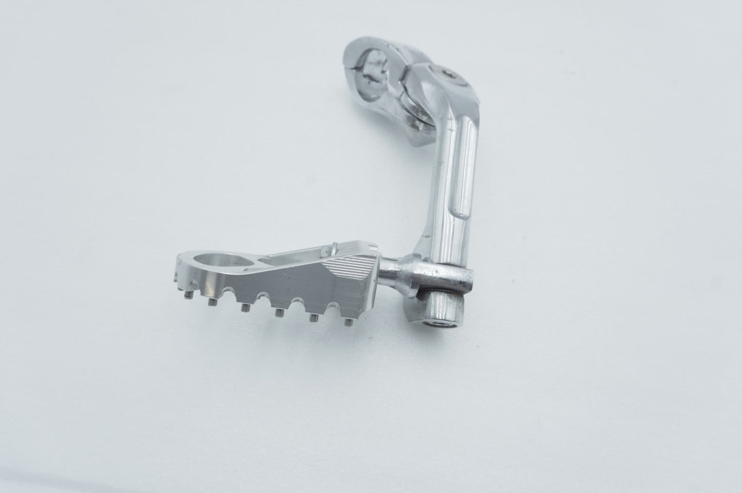 1999 - 2006 Harley-Davidson Touring Electra Glide Front Driver Highway 1 Foot Peg Rest Highway Foot Peg Rest