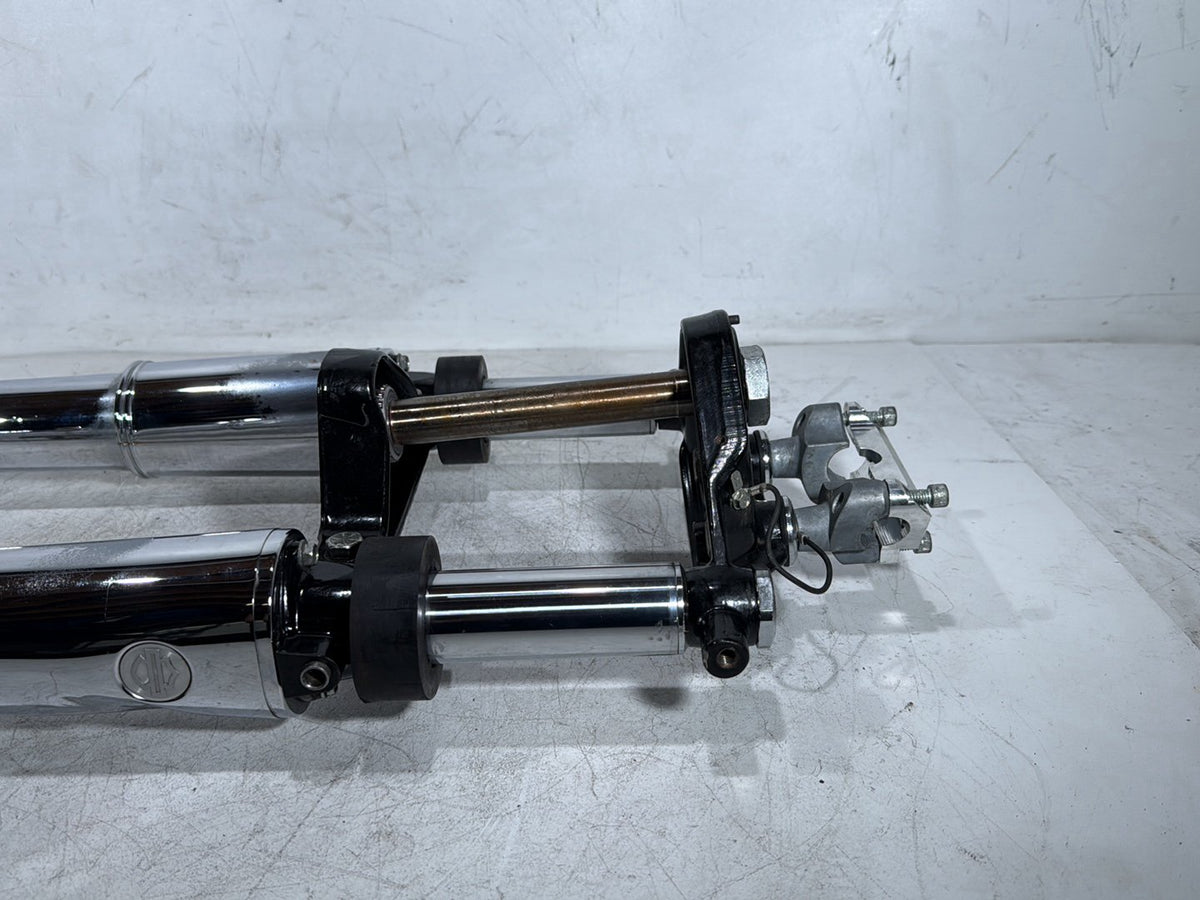 06 Harley Electra Glide Touring Front Triple Tree Set & LH RH Fork Legs Sliders
