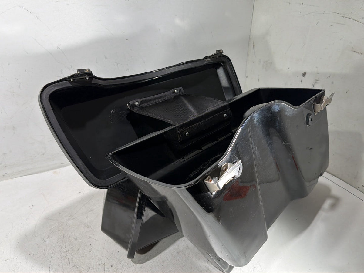 2010 Harley Road King Touring Classic OEM Left Right Saddlebags Luggage NOKey