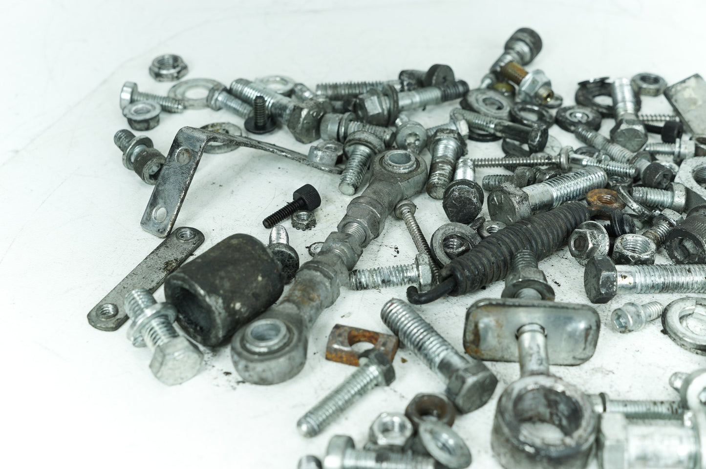 1999 - 2006 Harley-Davidson Touring Electra Ultra Classic Hardware Bolts Nuts & Brackets