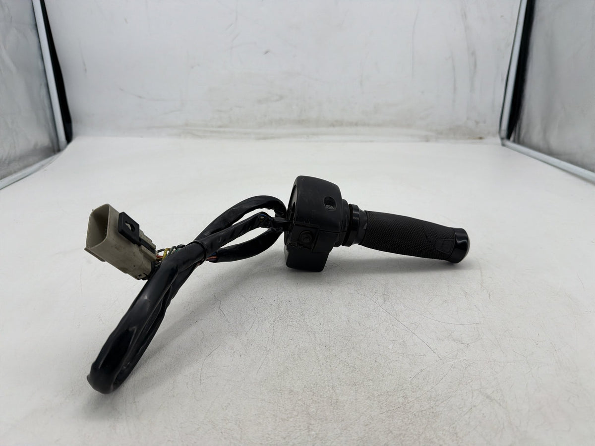 2012 Harley Electra Touring Ultra OEM Right Engine Start Kill Switches Controls