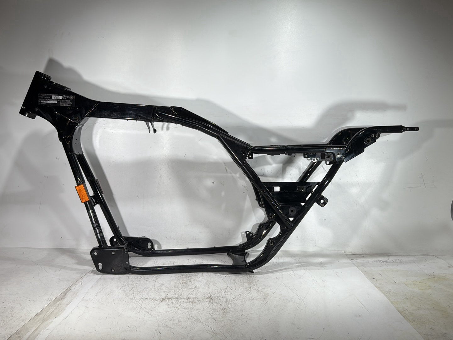2007 Harley Street Glide Touring FLHX OEM Body Main Frame Chassis SLVG