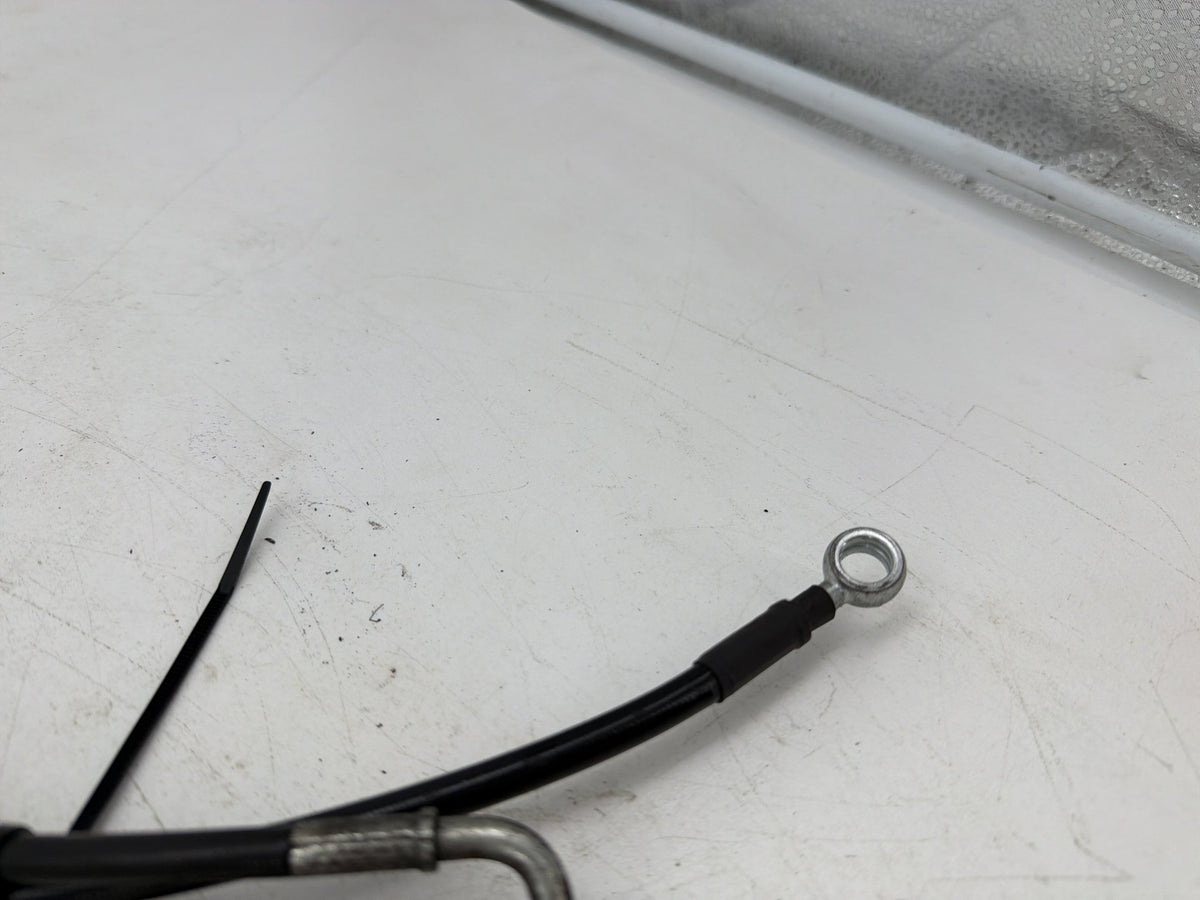 2010 Harley Street Glide Touring FLHX OEM Front Brake Hose Line Pipe NON-abs