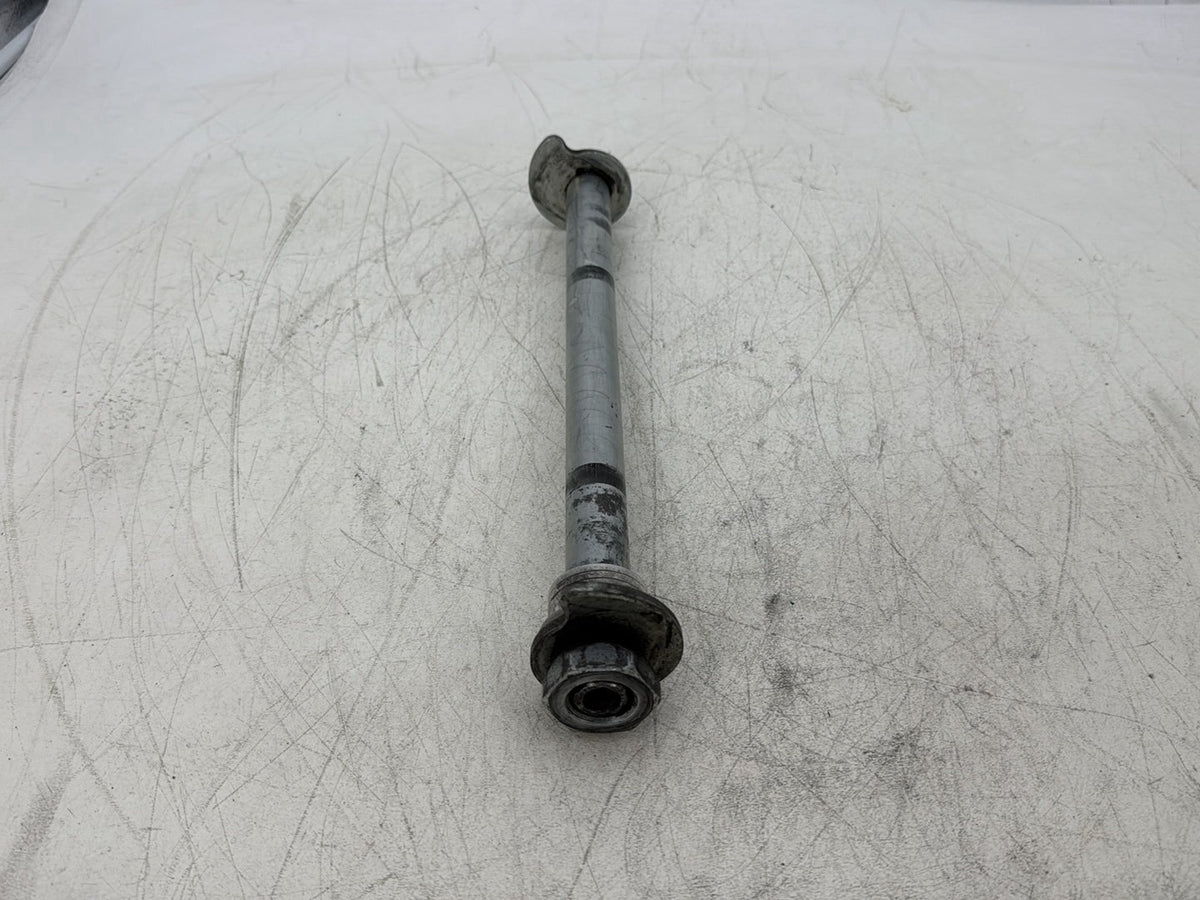 2016 Harley Road King Touring FLHR OEM Rear Wheel Axle Bolt Shaft 43000002