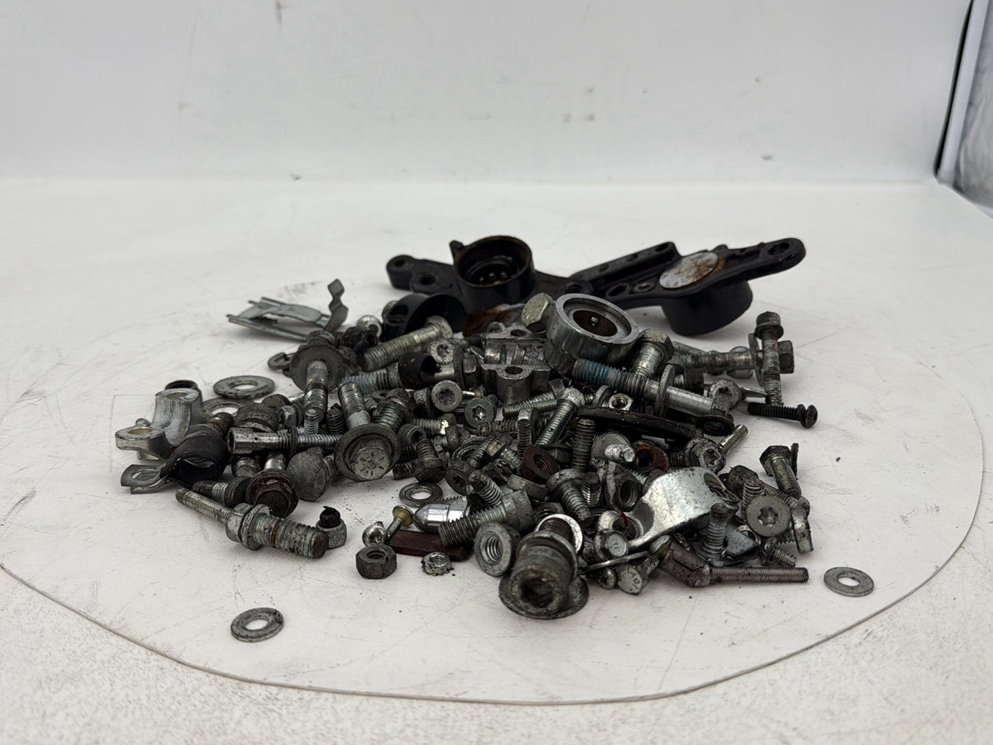 2007 - 2012 Harley-Davidson Touring Electra Glide Ultra Hardware Bolts Nuts & Brackets w/ Left Right Swingarm Fork Brackets