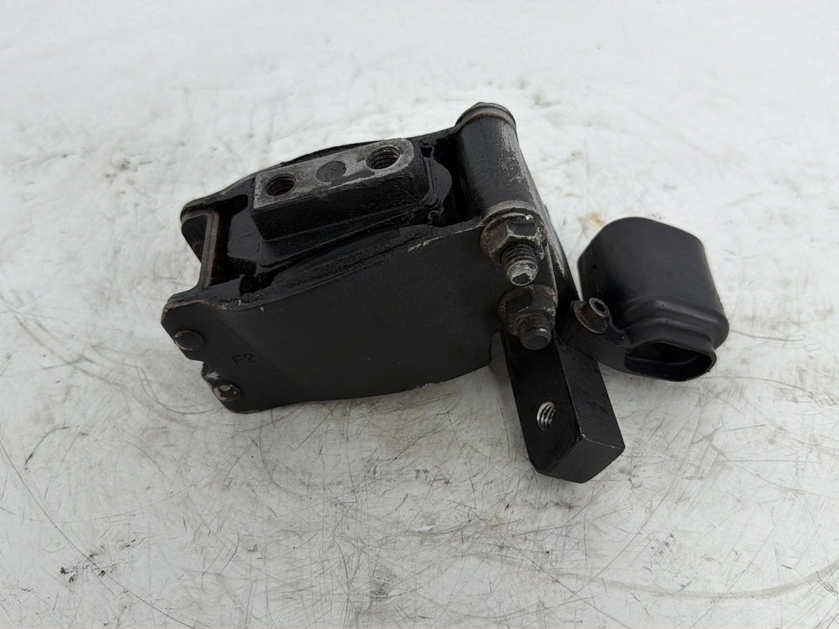 2008 Harley Touring FLHTCUI Electra Glide Ultra OEM Engine Motor Mount Bracket