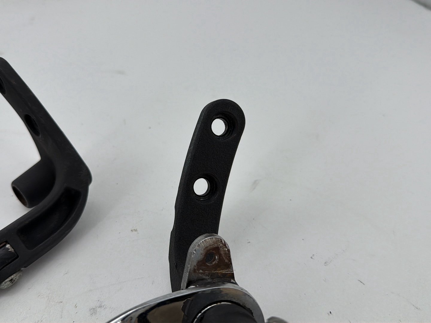 2008 Harley Dyna Fat Bob FXDF OEM Left Right Foot Brake Control Pegs