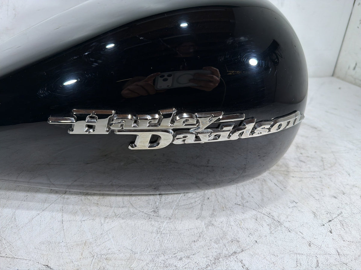 2009 Harley Street Glide Touring FLHX OEM Fuel Gas Tank Gasoline Reservoir