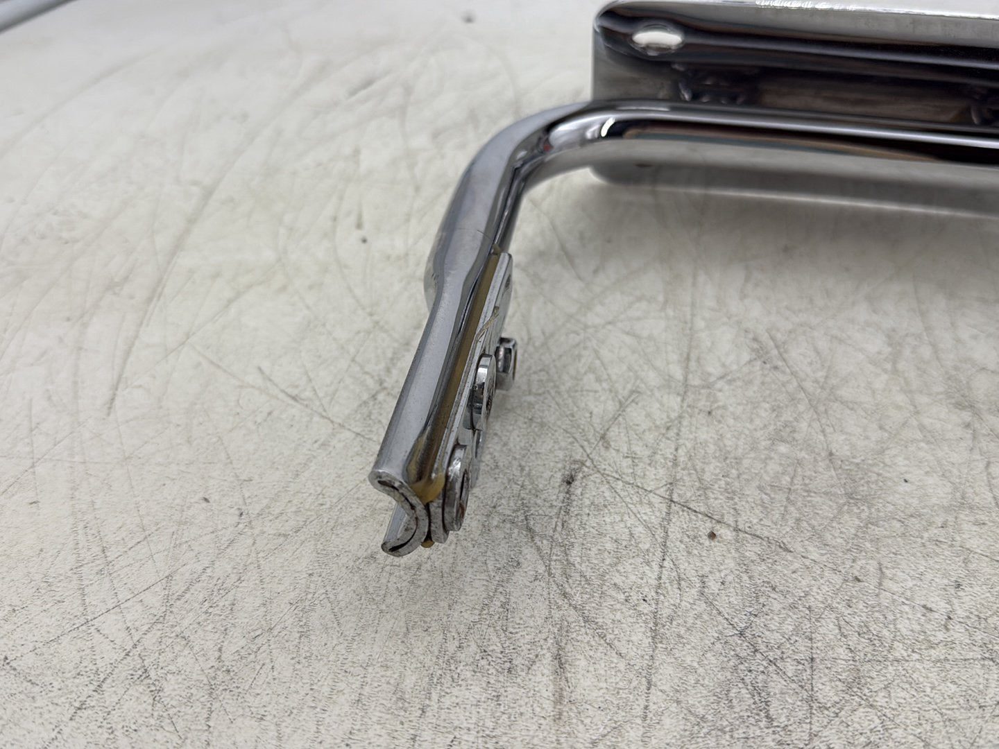 2007 Harley Touring FLHTC Electra Glide Classic OEM Rear License Plate Support Bar Holder