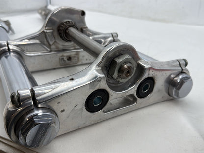 2006 Harley Dyna FXDWGI Wide Glide OEM Front Triple Tree Set & LH RH Fork Legs Sliders