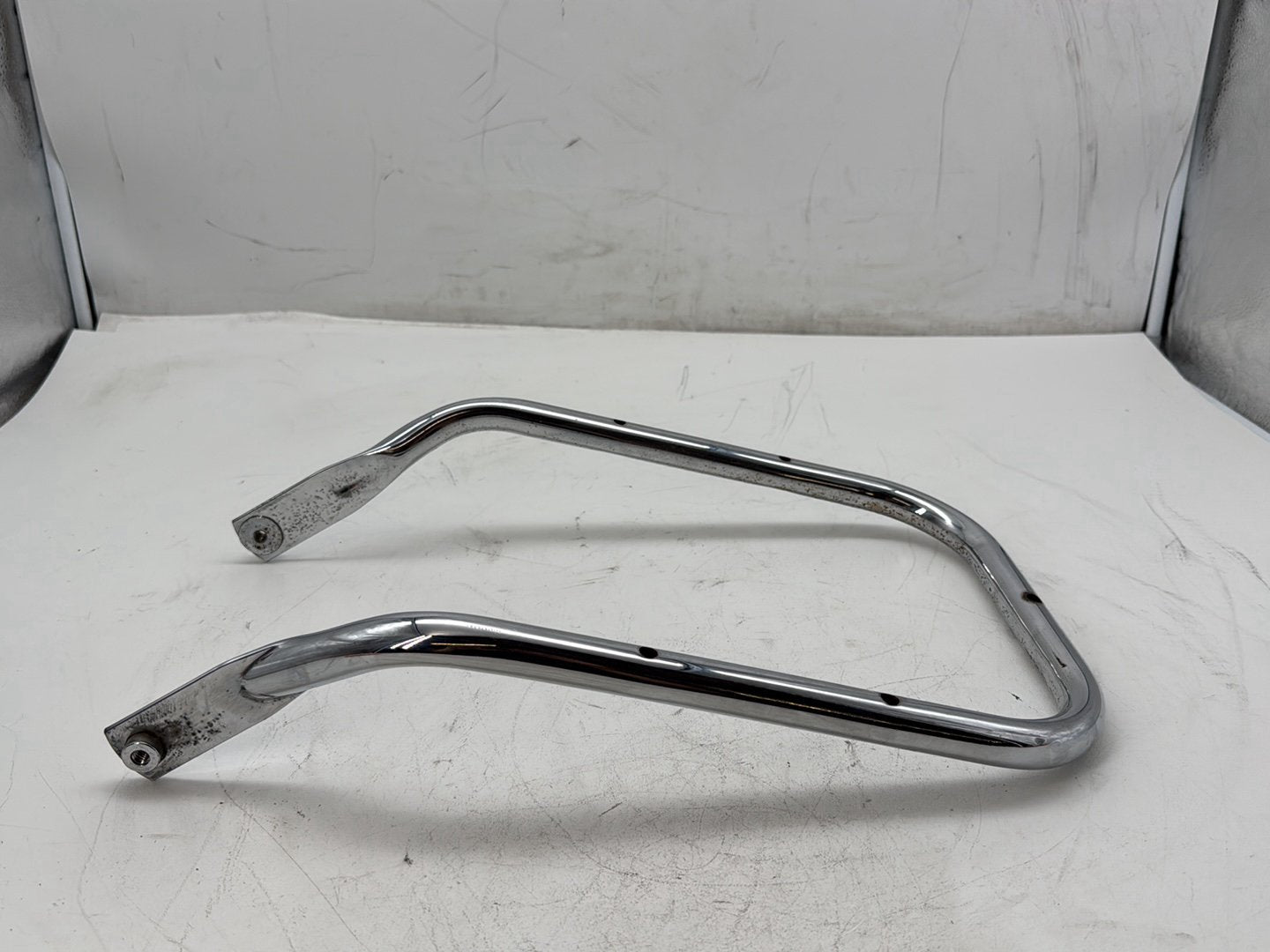 2006 Harley Touring FLHTCI Electra Glide Classic OEM Tour Pak Mount Top Tube Support Bar
