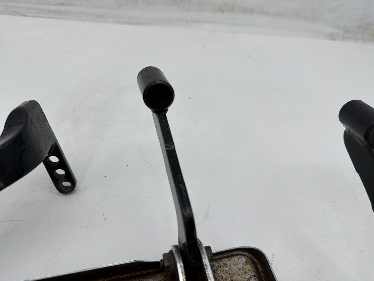 02 Harley Electra Glide Touring FLHT OEM Left Right Driver Floorboard Foot Rest