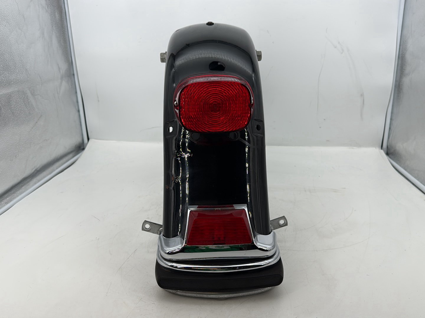 2008 Harley Touring FLHTCU Electra Glide Ultra OEM Rear Wheel Fender Taillight Brake Lamp